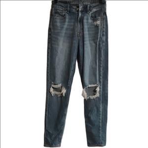 American Eagle Outfitters Light Blue Mom Jeans.Great For Fall/ School. Size 0.